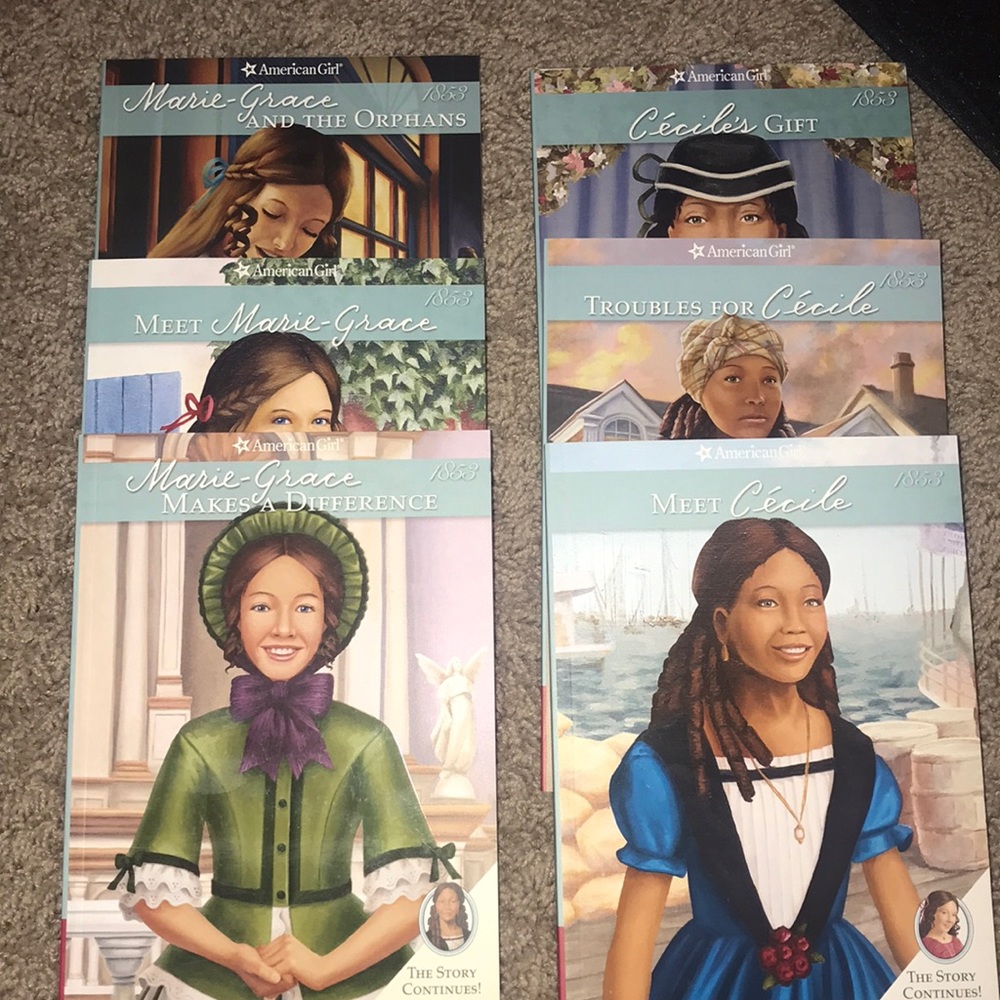 AmericanGirl 6 book set.